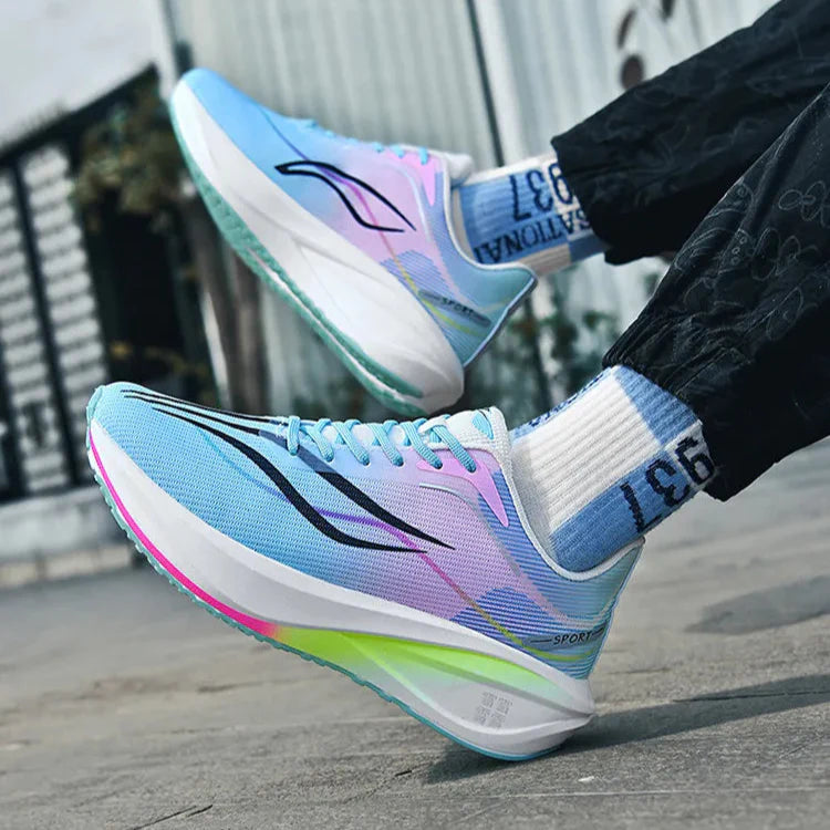 STRAVIX CarbonStride 2025 – Elevate Your Run