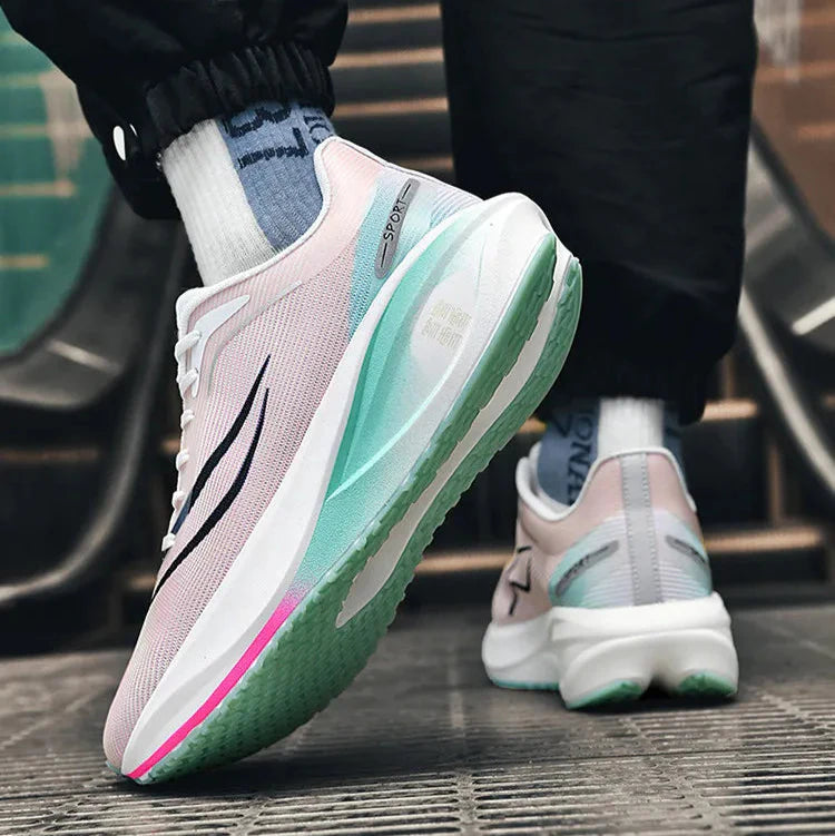 STRAVIX CarbonStride 2025 – Elevate Your Run