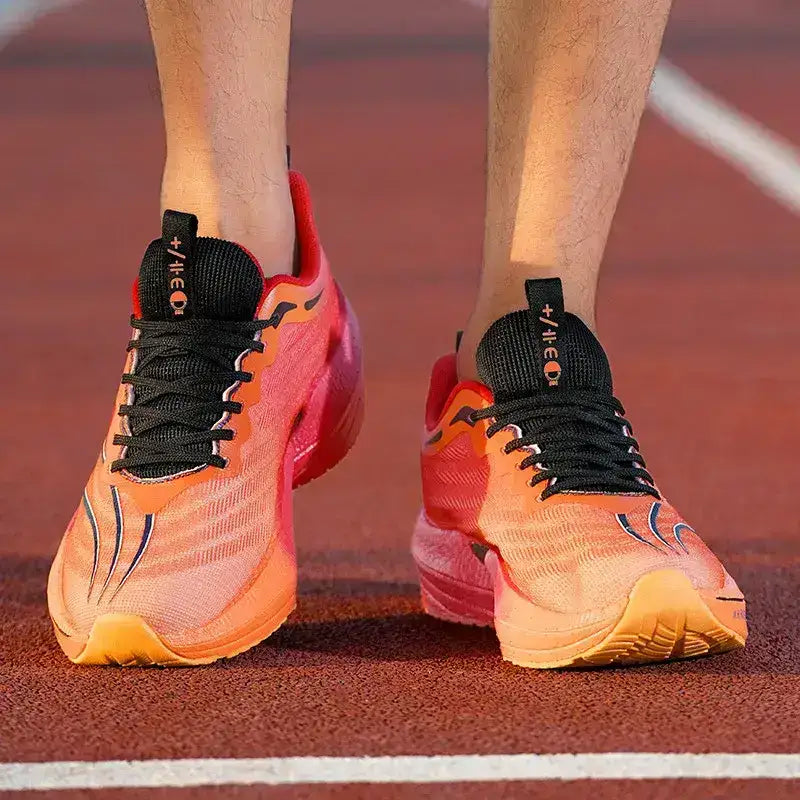 STRAVIX Carbon Glide – Elevate Your Run