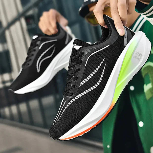 STRAVIX CarbonStride 2025 – Elevate Your Run